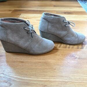 Toms - Ankle Bootie - Wedges beige suede